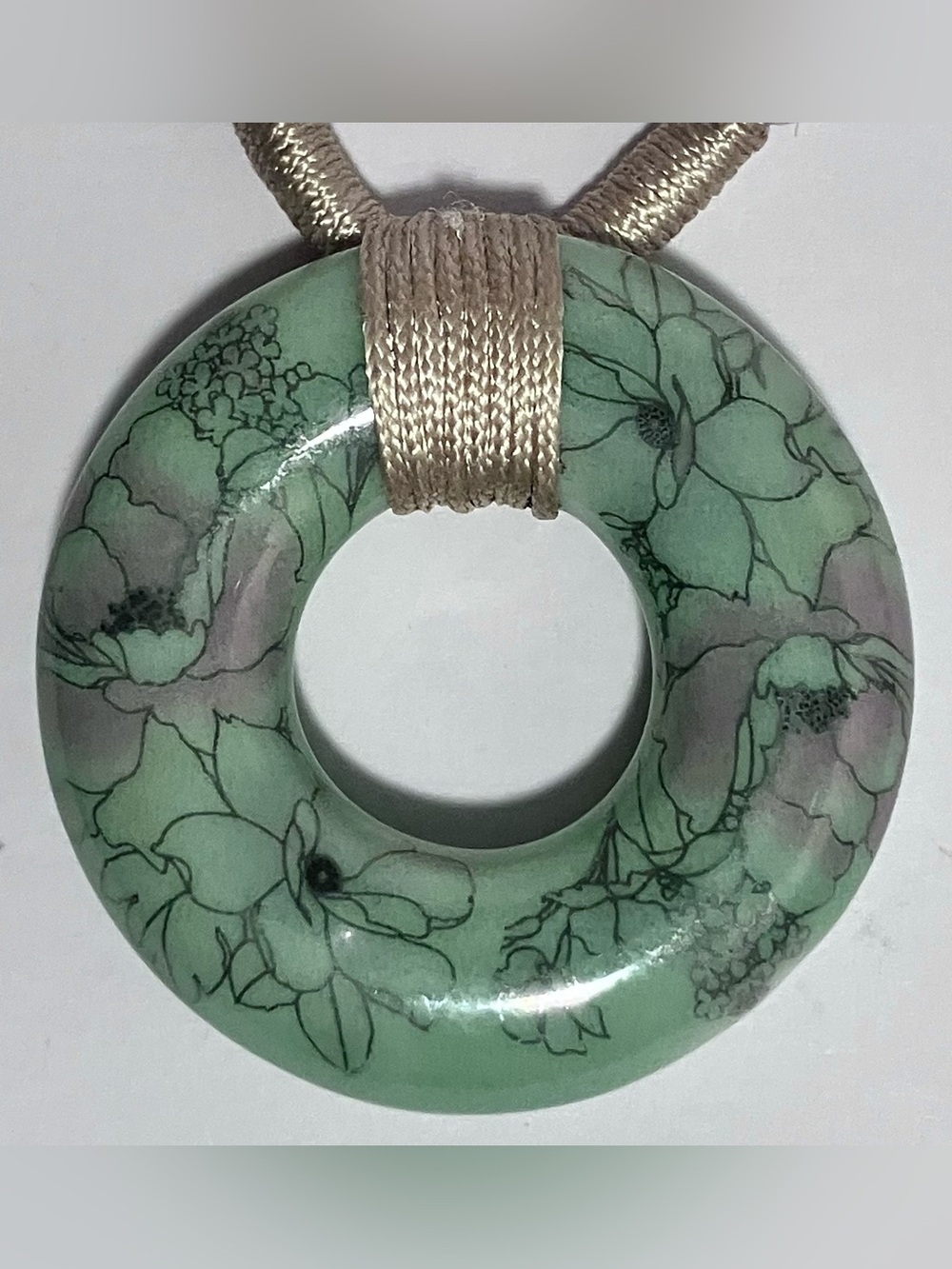 Carved GREEN HARD STONE Necklace / FLORAL DESIGN / 24 Inch SILK CORD / Asian